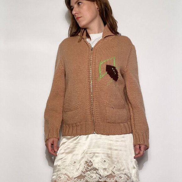 Vintage 1960s SUPER RARE Wool FOOTBALL Cowichan! Women's Medium, Men's Small - Picture 6 of 7